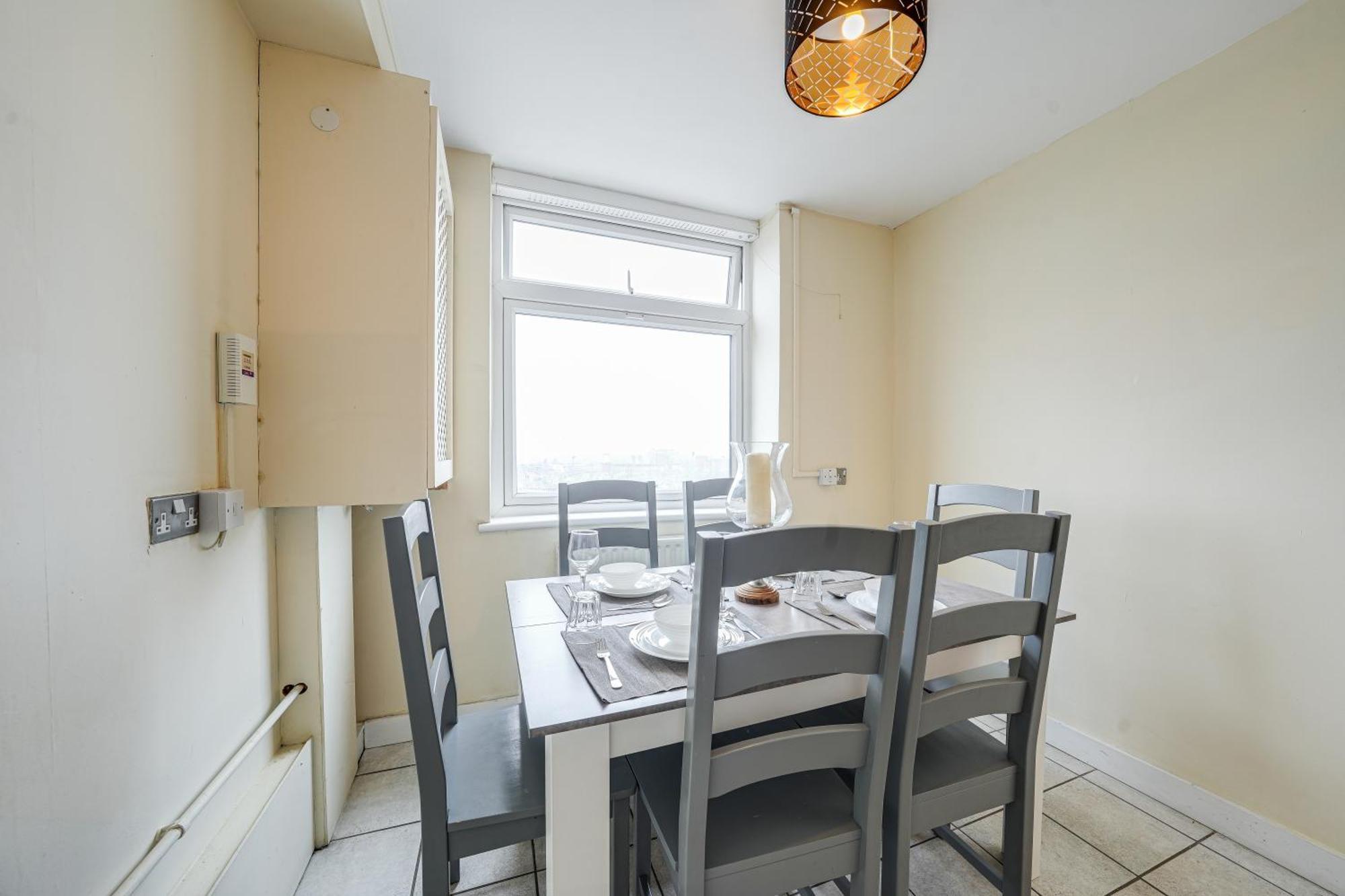 Premier Shepherds Bush Westfields Penthouse Apartment London